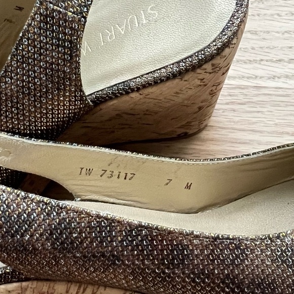 Stuart Weitzman Women’s Bodajean Cork Wedges | 7 - Picture 9 of 11